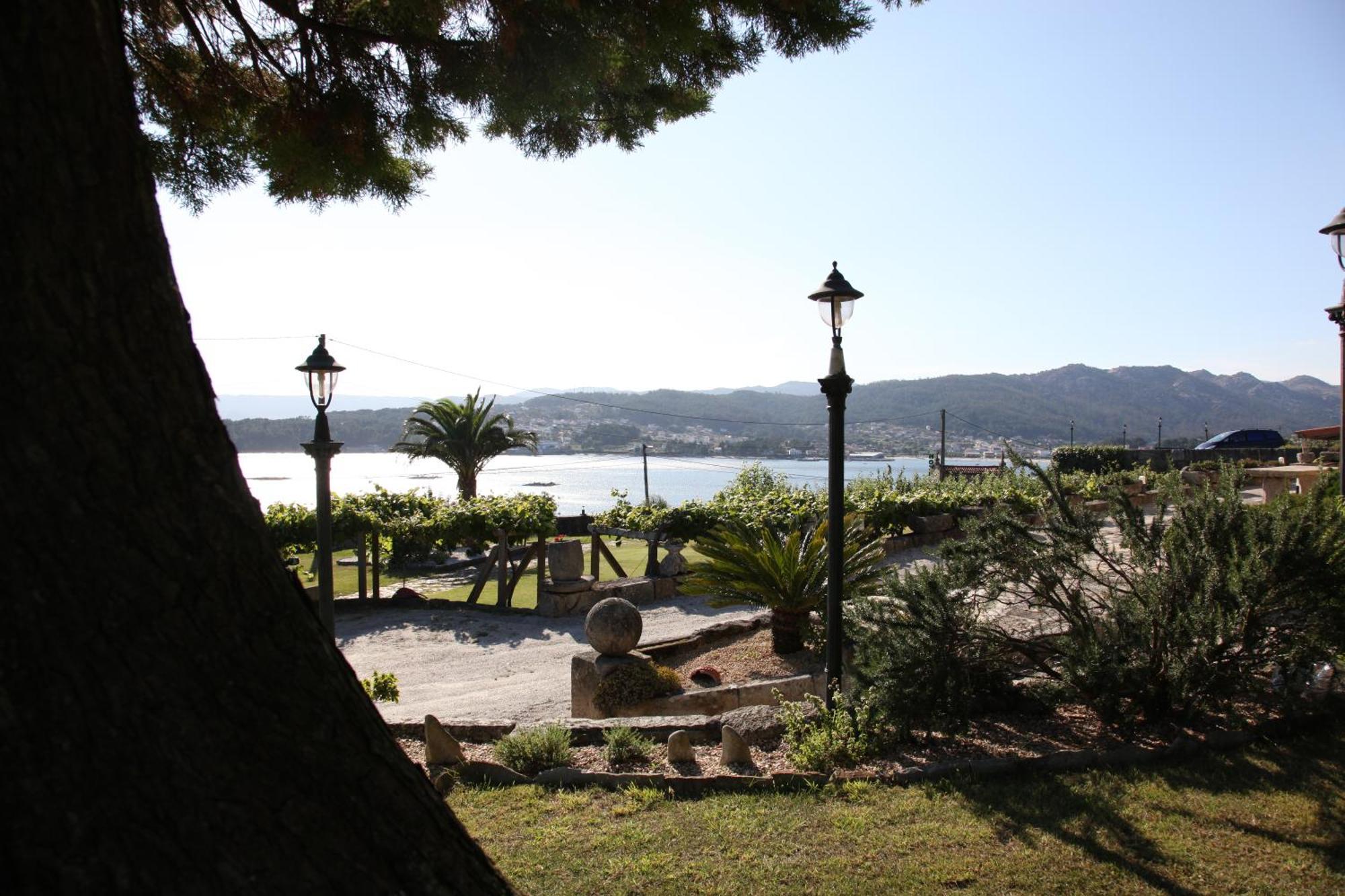 Hotel Rustico Punta Uia Uhia Exterior photo